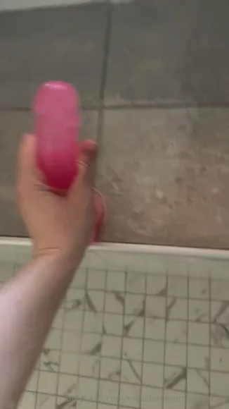 linneas_feet video thumbnail