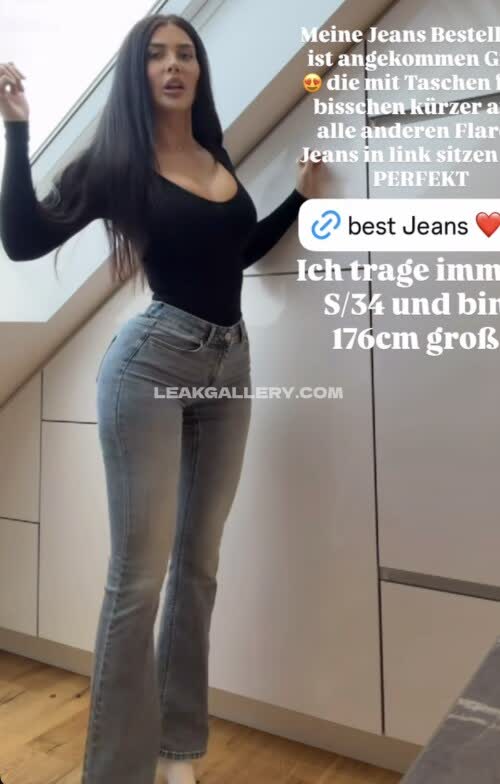 Lisadelpiero Exclusive Leaked Nude OnlyFans #11129482