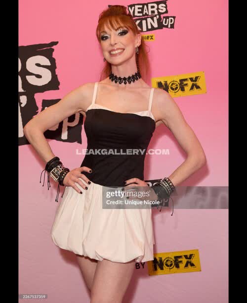 Lisafoiles Exclusive Leaked Nude OnlyFans #11581329