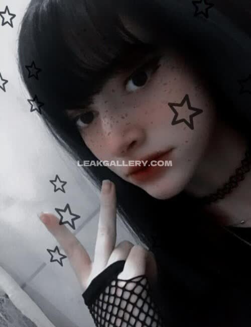 Little_vamp Exclusive Leaked Nude OnlyFans #11381443
