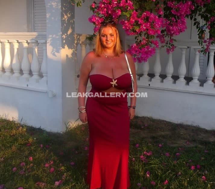 Liv.jones3 Exclusive Leaked Nude OnlyFans #10991830