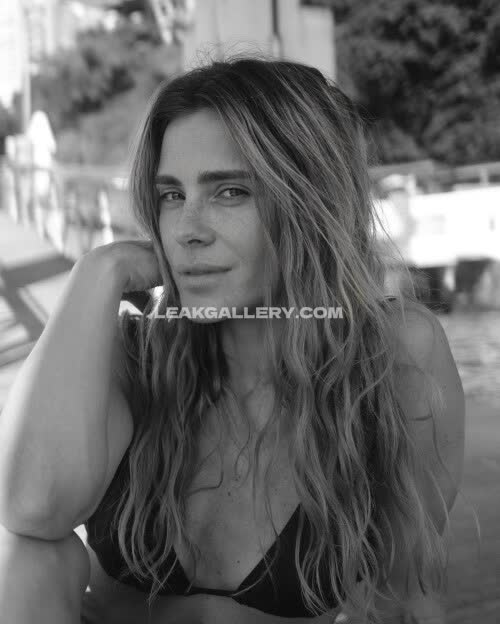Loracarola Exclusive Leaked Nude OnlyFans #11470225