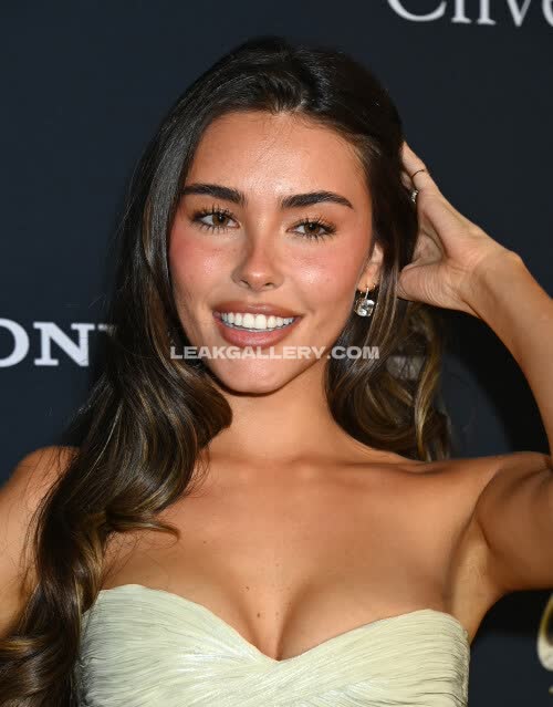 Madisonbeer Exclusive Leaked Nude OnlyFans #11284048