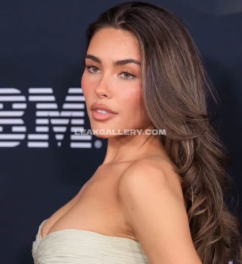 Madisonbeer Exclusive Leaked Nude OnlyFans #11330853