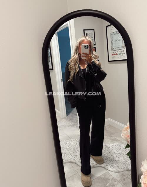 Mariahmayx Exclusive Leaked Nude OnlyFans #11404877