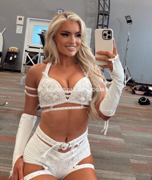Mariahmayx Exclusive Leaked Nude OnlyFans #11387590