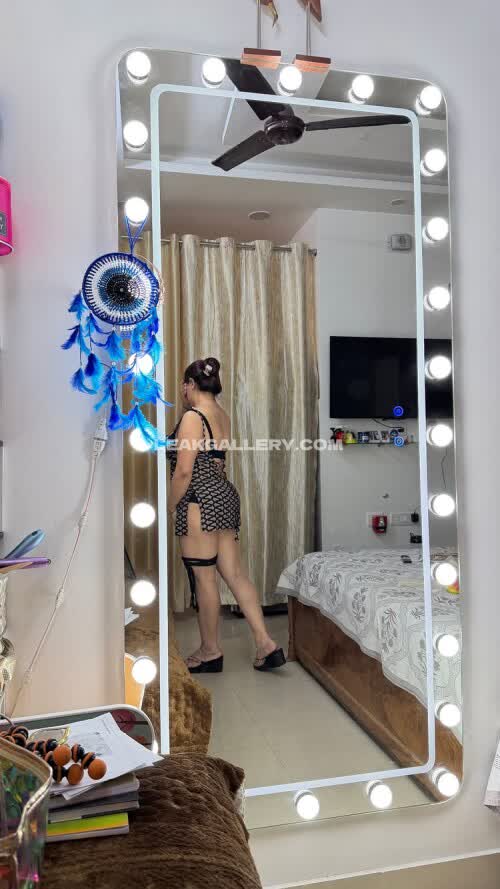Me_mrs_vandana Exclusive Leaked Nude OnlyFans #11025867