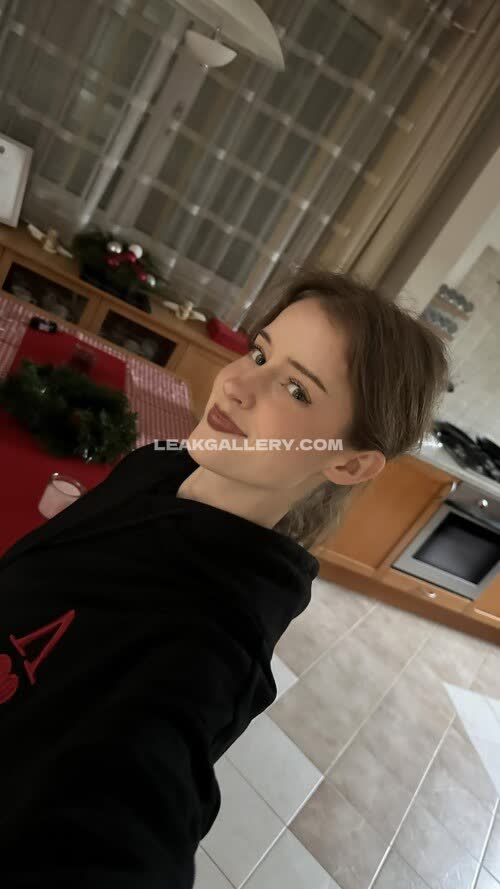 Mira004 / mira.004 Exclusive Leaked Nude OnlyFans #11593590