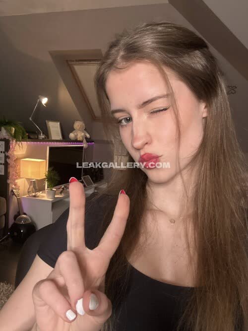 Mira004 / mira.004 Exclusive Leaked Nude OnlyFans #11615922