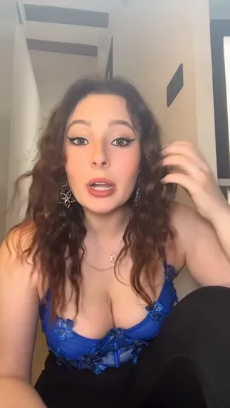 mrs.christinagreen video thumbnail