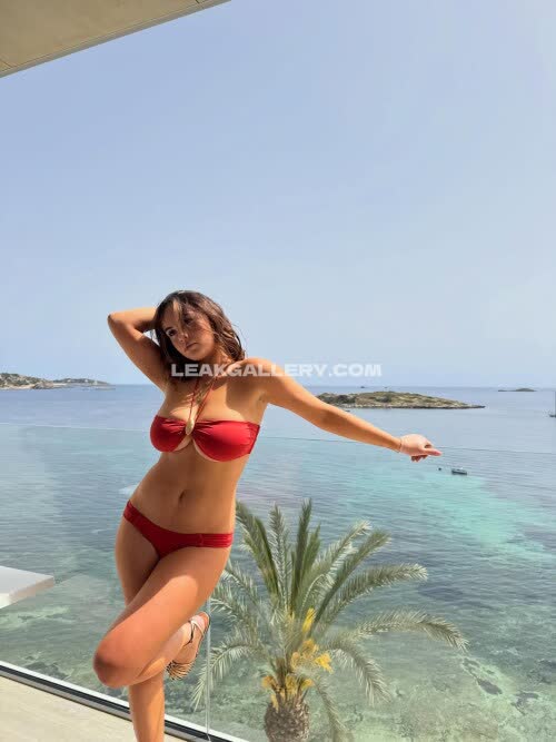 Myfavoritewants / sarabellaharriss / sexiisariii777 Exclusive Leaked Nude OnlyFans #11628522