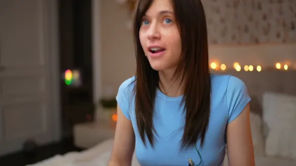 newchloe18
