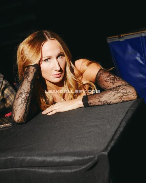 Nikkiglaser Exclusive Leaked Nude OnlyFans #11500255