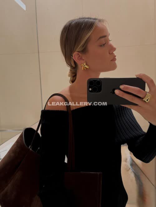 Oliviaponton / olivia.ponton Exclusive Leaked Nude OnlyFans #12006901