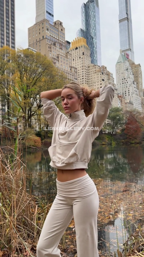 Oliviaponton / olivia.ponton Exclusive Leaked Nude OnlyFans #12008353