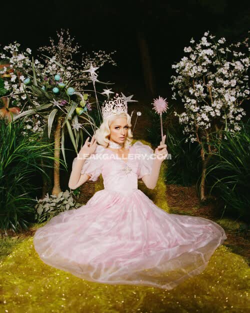 Parishilton OnlyFans Nudi in Esclusiva Trapela #11111743