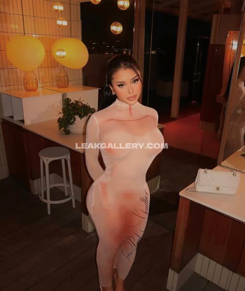 Perlaplz Exclusive Leaked Nude OnlyFans #12042553