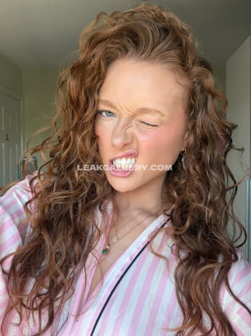 Phoebeisginger1 / phoebeisginger Exclusive Leaked Nude OnlyFans #12022599