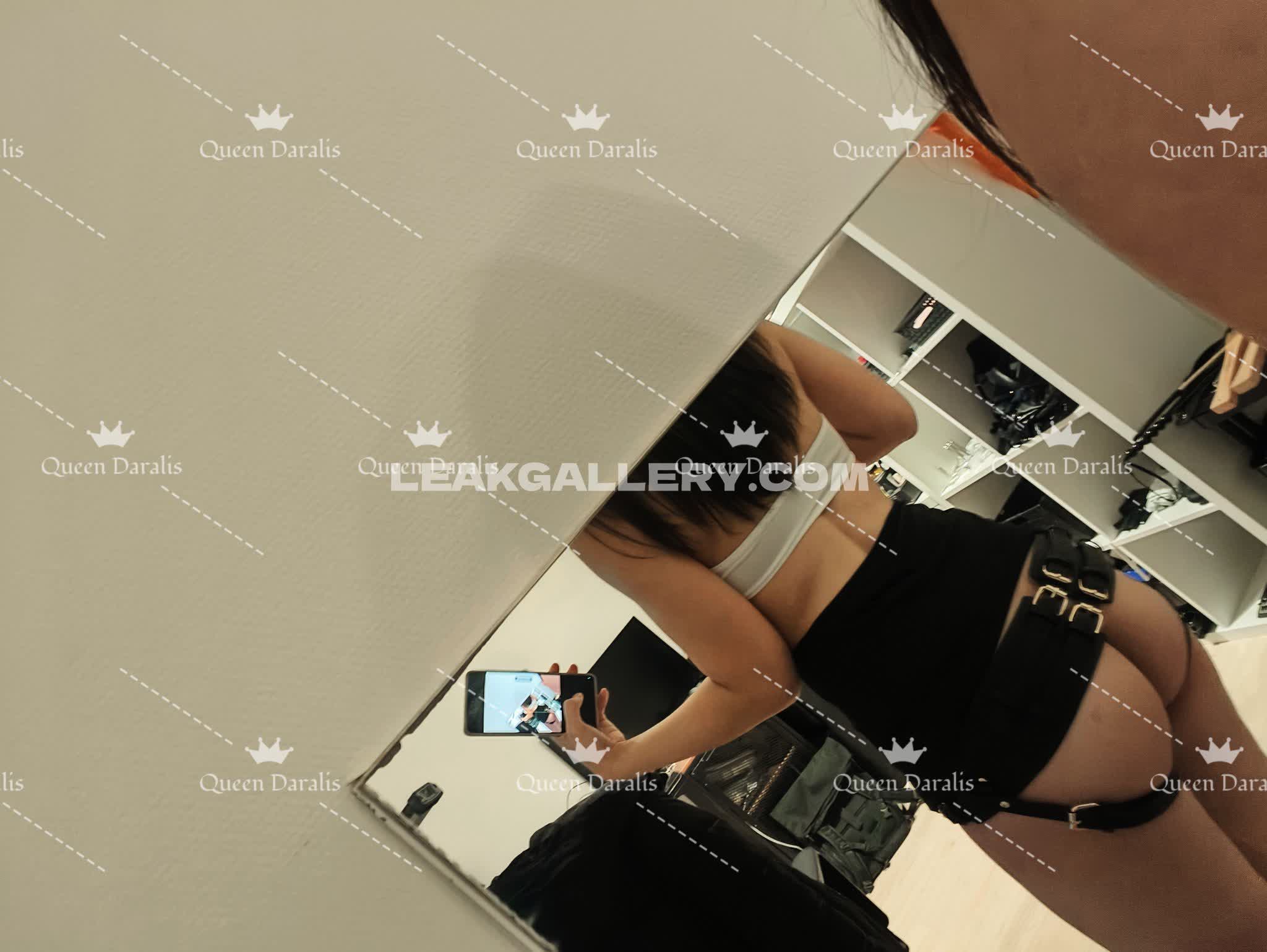 Queen_daralis Exclusive Leaked Nude OnlyFans #11014569