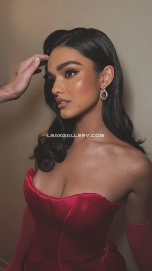 Rachelzegler Exclusive Leaked Nude OnlyFans #11174907