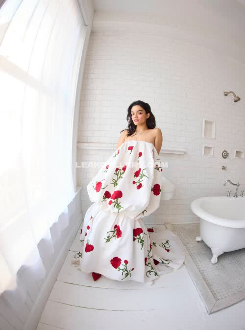 Rachelzegler Exclusive Leaked Nude OnlyFans #11105500