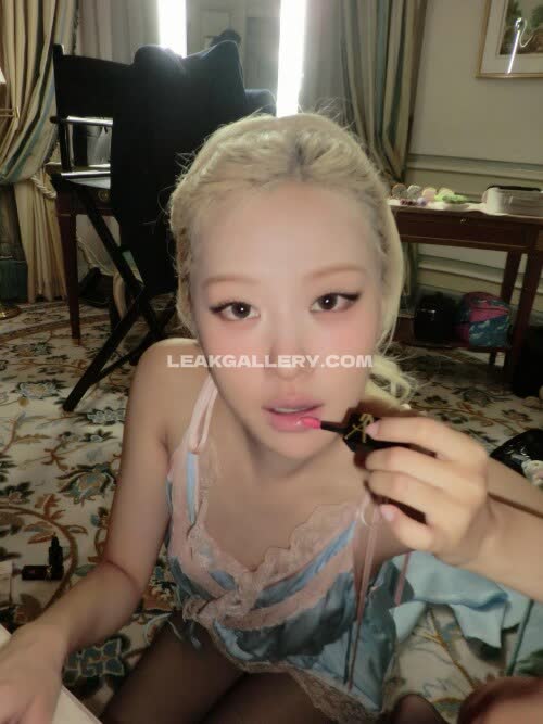 Roses_are_rosie Exclusive Leaked Nude OnlyFans #11745056