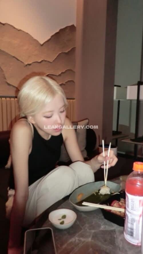 Roses_are_rosie Exclusive Leaked Nude OnlyFans #11712361