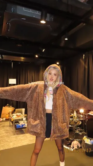 Roses_are_rosie Exclusive Leaked Nude OnlyFans #11711196