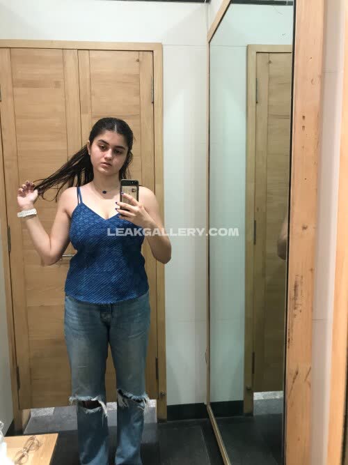 Saakksee_saaksee Exclusive Leaked Nude OnlyFans #11218354