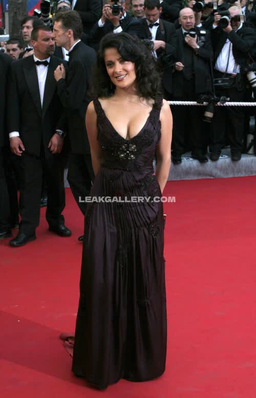Salmahayek Exclusive Leaked Nude OnlyFans #11778938