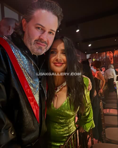 Salmahayek Exclusive Leaked Nude OnlyFans #11776767