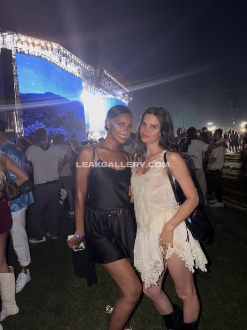 Sarasampaio Exclusive Leaked Nude OnlyFans #11764109
