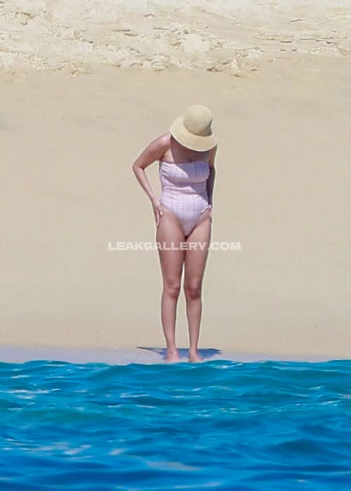 Selenagomez Exclusive Leaked Nude OnlyFans #11488057