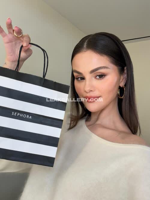 Selenagomez Exclusive Leaked Nude OnlyFans #11515550