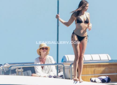 Selenagomez Exclusive Leaked Nude OnlyFans #11514298