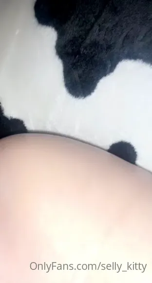 selly_kitty video thumbnail