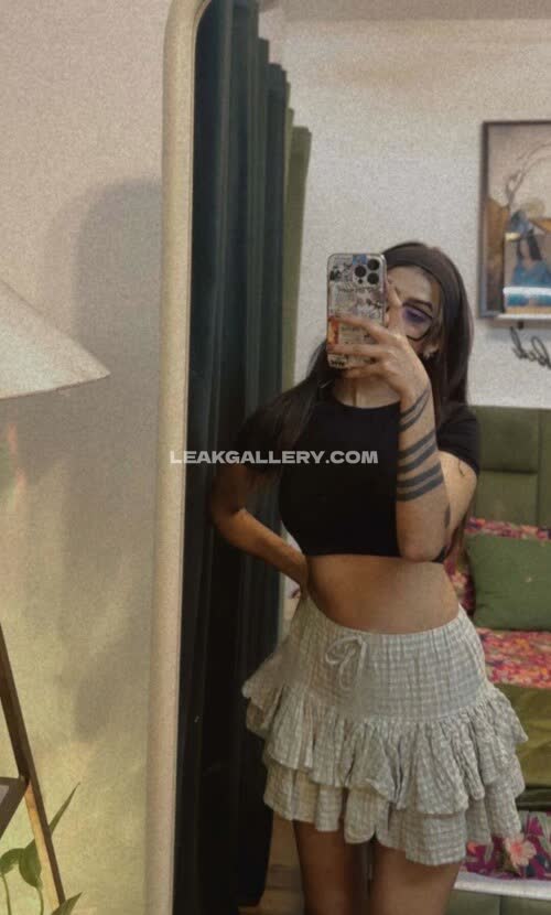 Shambhavi1997 Exclusive Leaked Nude OnlyFans #11429435