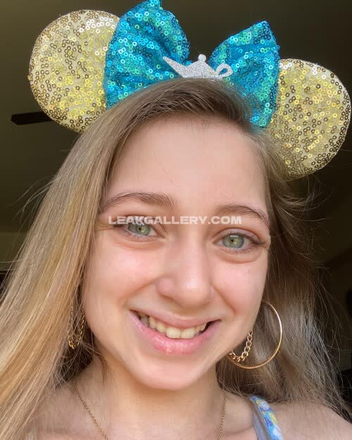 Shaunarae1999 Exclusive Leaked Nude OnlyFans #11458580