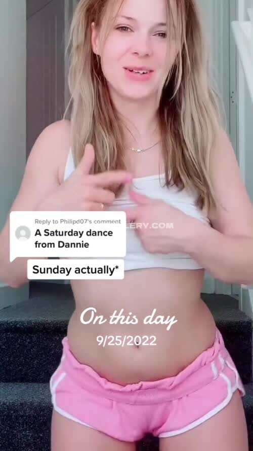 Smileydani158 Exclusive Leaked Nude OnlyFans #11813572