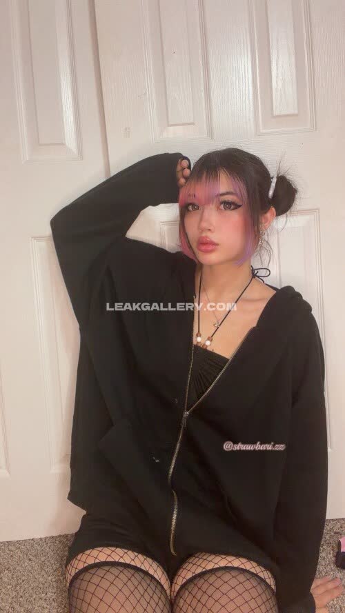 Strawbarizz Exklusiv geleakte Nacktbilder von OnlyFans #12031578