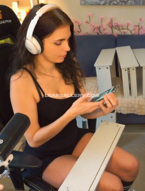 Taniauncensored Exclusive Leaked Nude OnlyFans #11874071