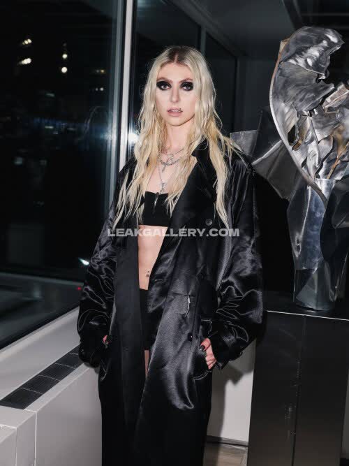 Taylormomsen Exclusive Leaked Nude OnlyFans #11322396