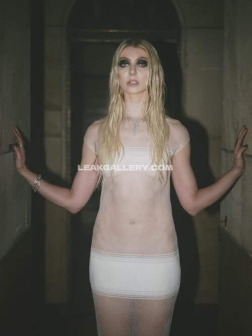 Taylormomsen Exclusive Leaked Nude OnlyFans #11295053