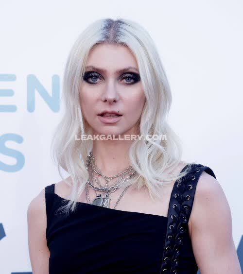 Taylormomsen Exclusive Leaked Nude OnlyFans #11285340