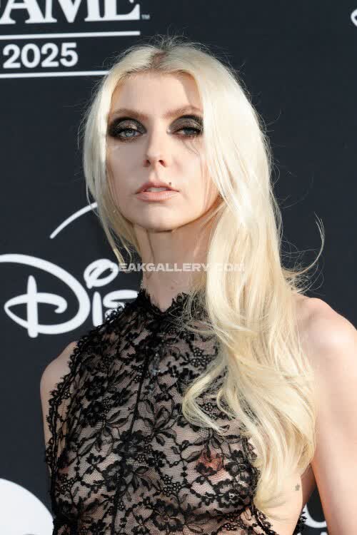 Taylormomsen Exclusive Leaked Nude OnlyFans #11336667