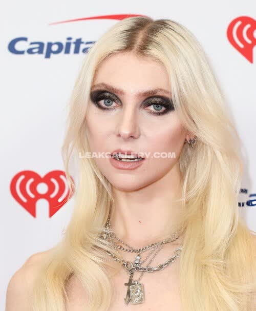 Taylormomsen Exclusive Leaked Nude OnlyFans #11301849