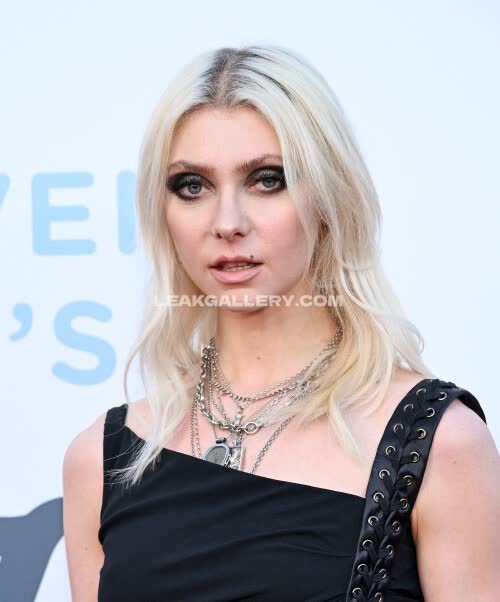 Taylormomsen Exclusive Leaked Nude OnlyFans #11283621
