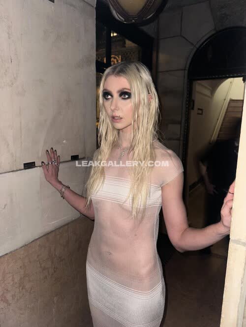 Taylormomsen Exclusive Leaked Nude OnlyFans #11345672