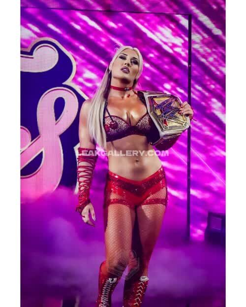 Tiffanywwe Exclusive Leaked Nude OnlyFans #11918362