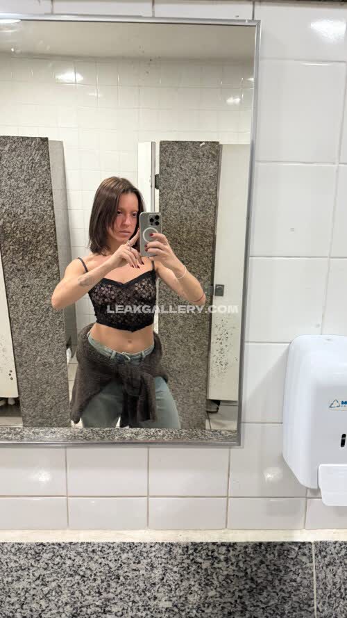 Valenbandeira Exclusive Leaked Nude OnlyFans #11389231